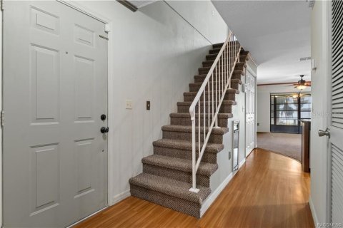 Townhouse in Inverness, Florida 2 bedrooms, 121.89 sq.m. № 2378929 - photo 5