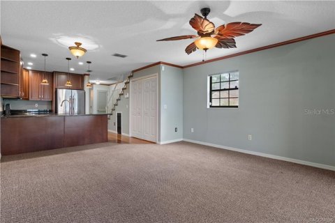 Townhouse in Inverness, Florida 2 bedrooms, 121.89 sq.m. № 2378929 - photo 13