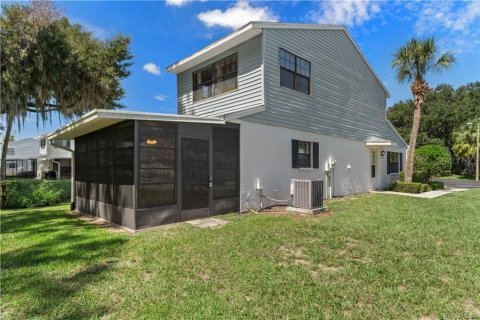 Townhouse in Inverness, Florida 2 bedrooms, 121.89 sq.m. № 2378929 - photo 3
