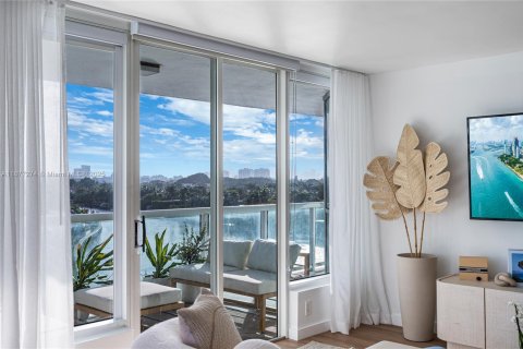 Condo in Miami Beach, Florida, 2 bedrooms  № 1978802 - photo 7
