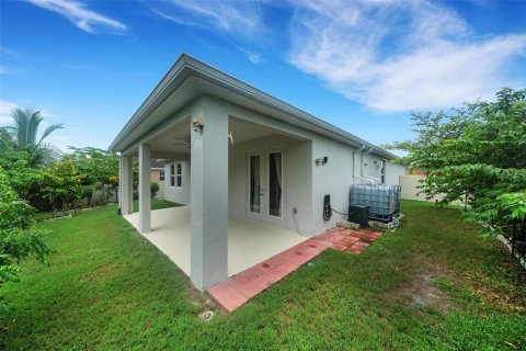 Casa en venta en Holiday, Florida, 3 dormitorios, 137.77 m2 № 1902205 - foto 24