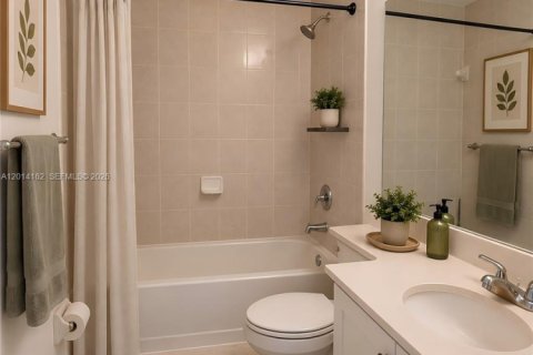 Condo in Hialeah, Florida, 3 bedrooms  № 2076300 - photo 5