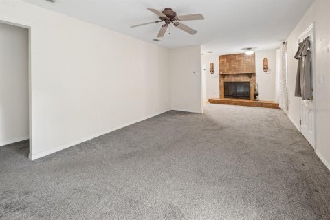 House in Old Town, Florida 3 bedrooms, 164.44 sq.m. № 2214212 - photo 27