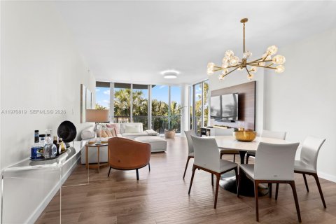 Condo in Bay Harbor Islands, Florida, 3 bedrooms  № 2058095 - photo 2