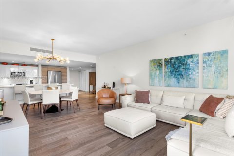 Condo in Bay Harbor Islands, Florida, 3 bedrooms  № 2058095 - photo 3