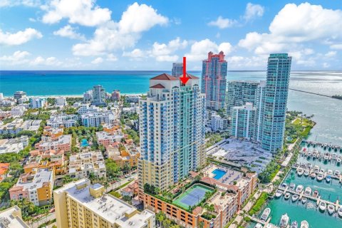 Condo in Miami Beach, Florida, 1 bedroom  № 2005126 - photo 28
