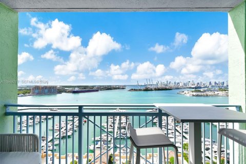 Condo in Miami Beach, Florida, 1 bedroom  № 2005126 - photo 22