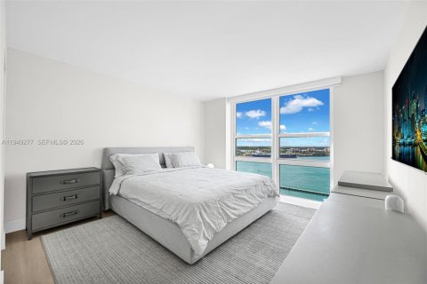 Condo in Miami Beach, Florida, 1 bedroom  № 2005126 - photo 12