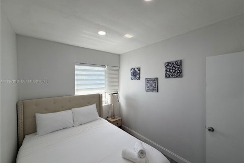 Casa en Bay Harbor Islands, Florida 1 dormitorio, 58.99 m2 № 2048152