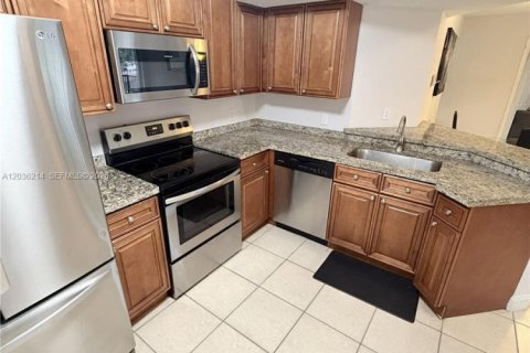 Condominio en venta en Coral Springs, Florida, 2 dormitorios, 91.42 m2 № 2153991 - foto 3