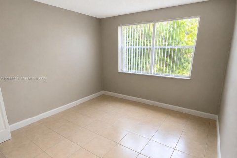 Condominio en venta en Coral Springs, Florida, 2 dormitorios, 91.42 m2 № 2153991 - foto 6