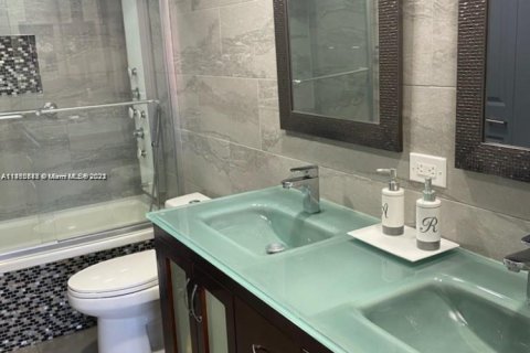 Купить кондоминиум в Санни-Айлс-Бич, Флорида 2 спальни, 118.45м2, № 1984771 - фото 5