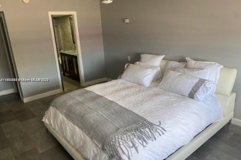 Купить кондоминиум в Санни-Айлс-Бич, Флорида 2 спальни, 118.45м2, № 1984771 - фото 2