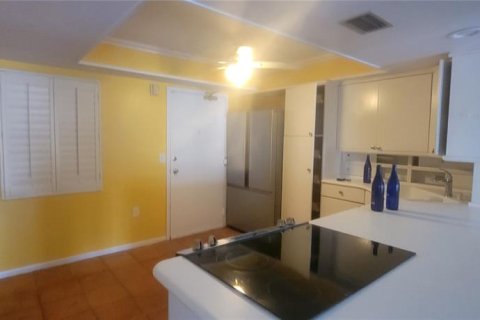 Condominio en alquiler en Saint Petersburg, Florida, 3 dormitorios, 139.35 m2 № 1785919 - foto 2