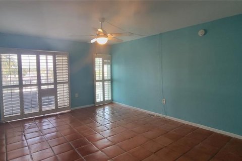 Condominio en alquiler en Saint Petersburg, Florida, 3 dormitorios, 139.35 m2 № 1785919 - foto 6