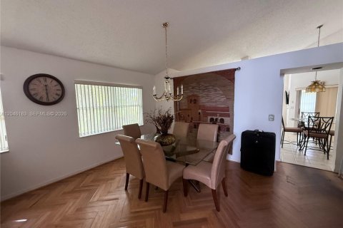 Touwnhouse à vendre à Boca Raton, Floride: 2 chambres, 144.46 m2 № 2191981 - photo 9