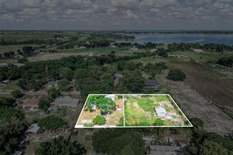 House in Frostproof, Florida 4 bedrooms, 167.22 sq.m. № 2283743 - photo 7