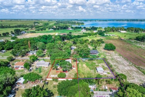 House in Frostproof, Florida 4 bedrooms, 167.22 sq.m. № 2283743 - photo 27