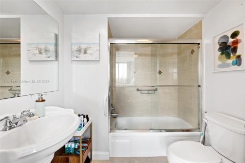 Condominio en venta en Fort Lauderdale, Florida, 2 dormitorios, 111.48 m2 № 1865581 - foto 7