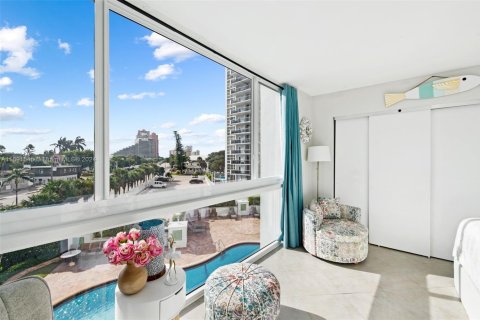 Condominio en venta en Fort Lauderdale, Florida, 2 dormitorios, 111.48 m2 № 1865581 - foto 15
