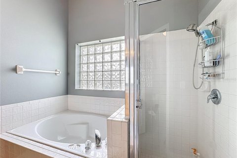 Casa en venta en Orlando, Florida, 4 dormitorios, 177.44 m2 № 1907767 - foto 21