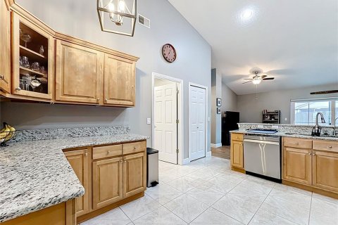 Casa en venta en Orlando, Florida, 4 dormitorios, 177.44 m2 № 1907767 - foto 8