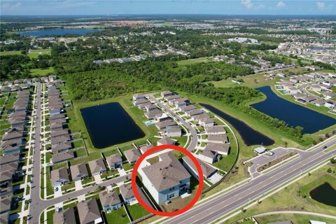 House in Wimauma, Florida 4 bedrooms, 226.22 sq.m. № 1793466 - photo 17