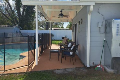 House in Tampa, Florida 3 bedrooms, 148.83 sq.m. № 1733027 - photo 20