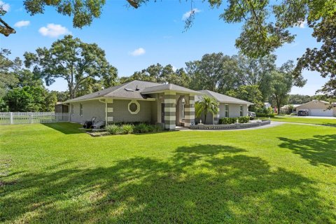 House in Apopka, Florida 3 bedrooms, 249.72 sq.m. № 1837744 - photo 7