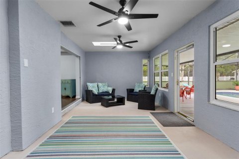 House in Apopka, Florida 3 bedrooms, 249.72 sq.m. № 1837744 - photo 24