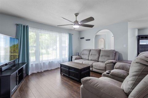 House in Apopka, Florida 3 bedrooms, 249.72 sq.m. № 1837744 - photo 14