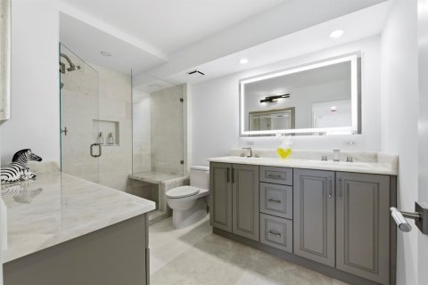 Condo in Riviera Beach, Florida, 2 bedrooms  № 2190757 - photo 26