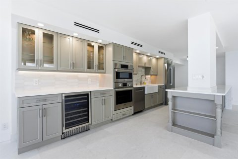 Condo in Riviera Beach, Florida, 2 bedrooms  № 2190757 - photo 9