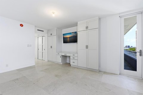 Condo in Riviera Beach, Florida, 2 bedrooms  № 2190757 - photo 24