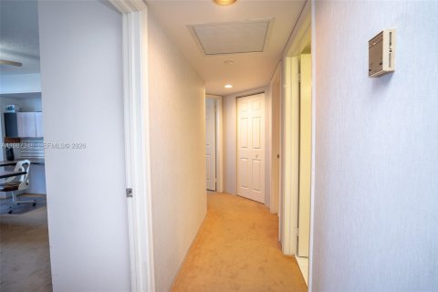 Copropriété à louer à Aventura, Floride: 3 chambres, 157.38 m2 № 2047754 - photo 26