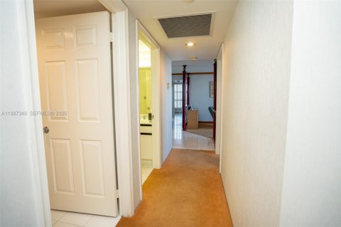 Copropriété à louer à Aventura, Floride: 3 chambres, 157.38 m2 № 2047754 - photo 28