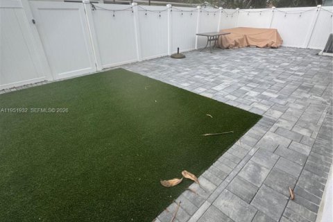 Снять в аренду виллу или дом в Маргит, Флорида 2 спальни, 91.42м2, № 2006364 - фото 19