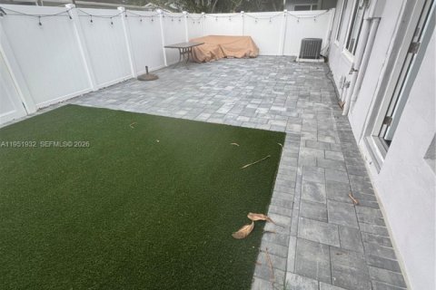 Снять в аренду виллу или дом в Маргит, Флорида 2 спальни, 91.42м2, № 2006364 - фото 20