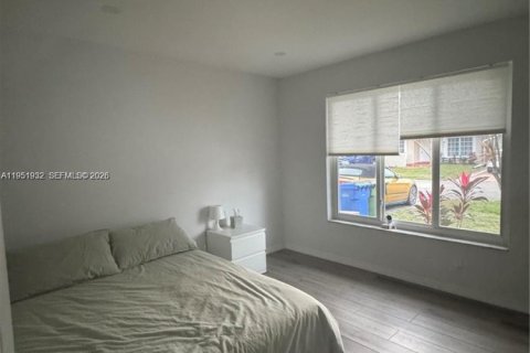 Casa en alquiler en Margate, Florida, 3 dormitorios, 120.77 m2 № 2006364 - foto 15