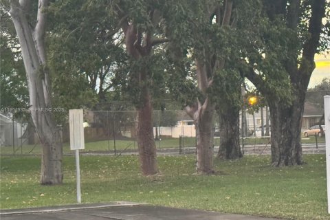 Снять в аренду виллу или дом в Маргит, Флорида 2 спальни, 91.42м2, № 2006364 - фото 27