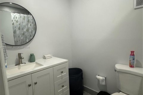 Снять в аренду виллу или дом в Маргит, Флорида 2 спальни, 91.42м2, № 2006364 - фото 16