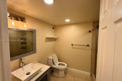 Copropriété à louer à North Bay Village, Floride: 1 chambre, 70.61 m2 № 1976760 - photo 16