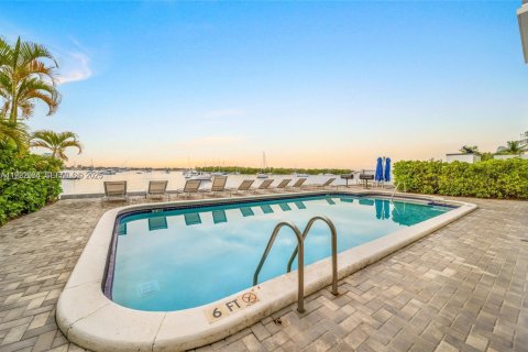 Copropriété à louer à North Bay Village, Floride: 1 chambre, 70.61 m2 № 1976760 - photo 29