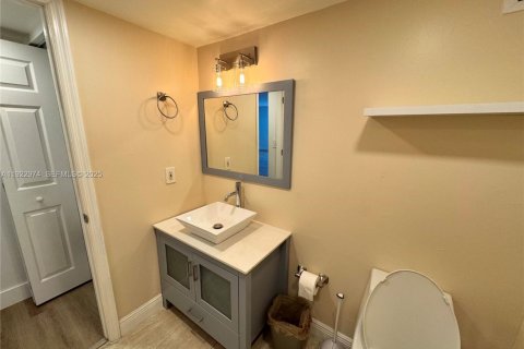 Copropriété à louer à North Bay Village, Floride: 1 chambre, 70.61 m2 № 1976760 - photo 18