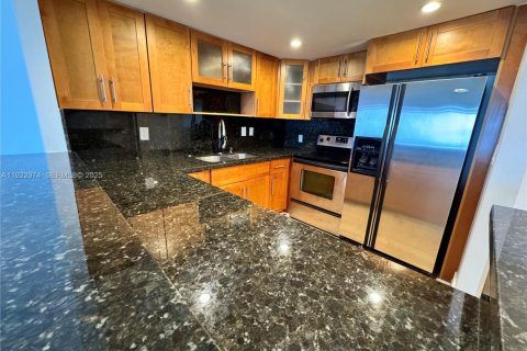 Copropriété à louer à North Bay Village, Floride: 1 chambre, 70.61 m2 № 1976760 - photo 7