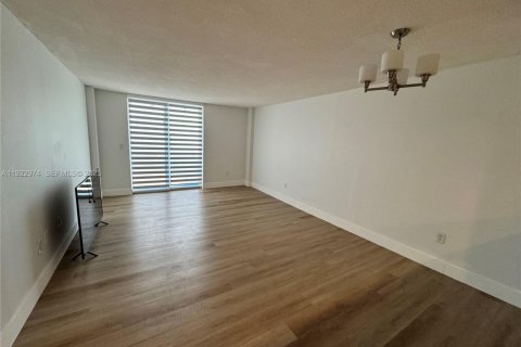 Copropriété à louer à North Bay Village, Floride: 1 chambre, 70.61 m2 № 1976760 - photo 4