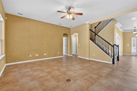 House in Tampa, Florida 4 bedrooms, 290.32 sq.m. № 1803201 - photo 23