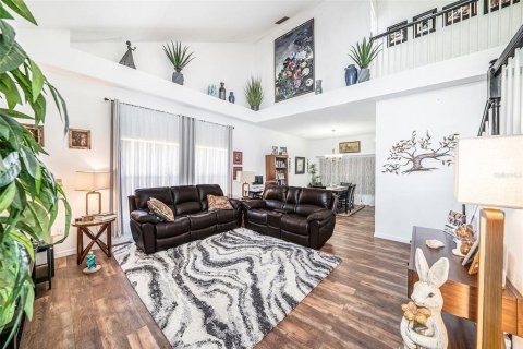 Casa en venta en Valrico, Florida, 4 dormitorios, 220.55 m2 № 1624562 - foto 5