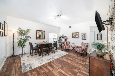 Casa en venta en Valrico, Florida, 4 dormitorios, 220.55 m2 № 1624562 - foto 14
