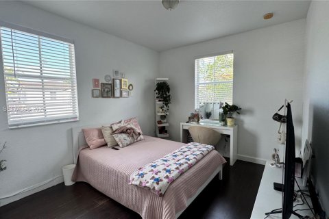 Touwnhouse à vendre à Doral, Floride: 3 chambres, 140.38 m2 № 2266146 - photo 6